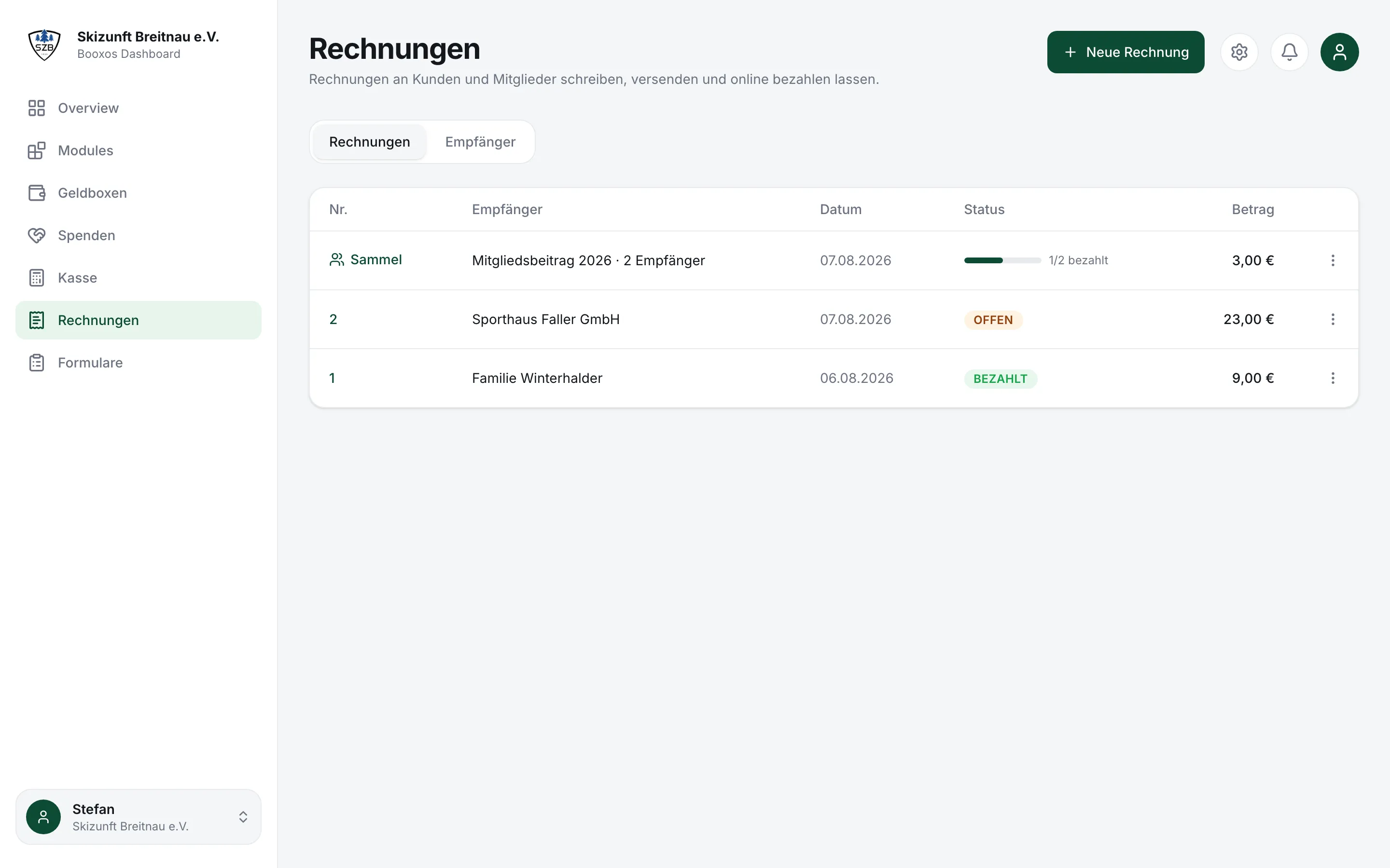 Rechnungsliste mit den Status Entwurf, Offen, Bezahlt und Storniert